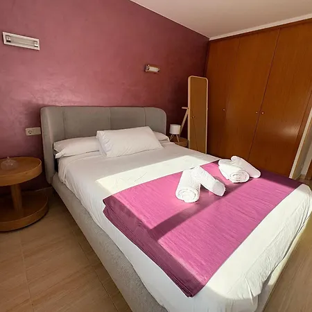 Coral Apartment *